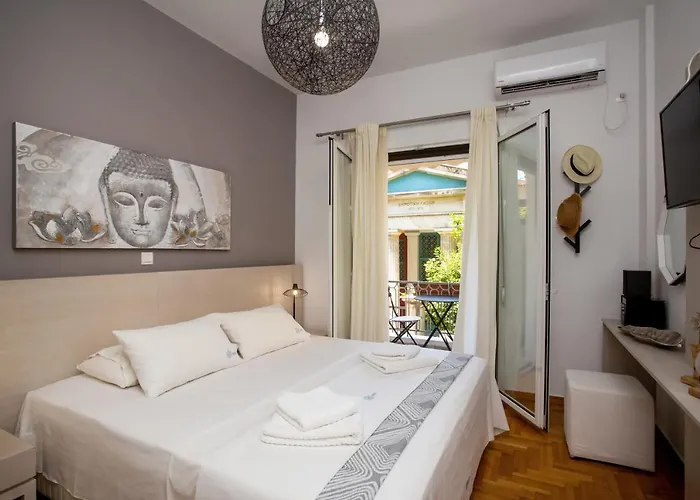 Hadrian By Heloni Apartments